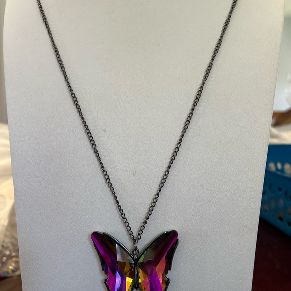 paparazzi Purple Multi-Color Butterfly Necklace Set - Picture 2 of 2